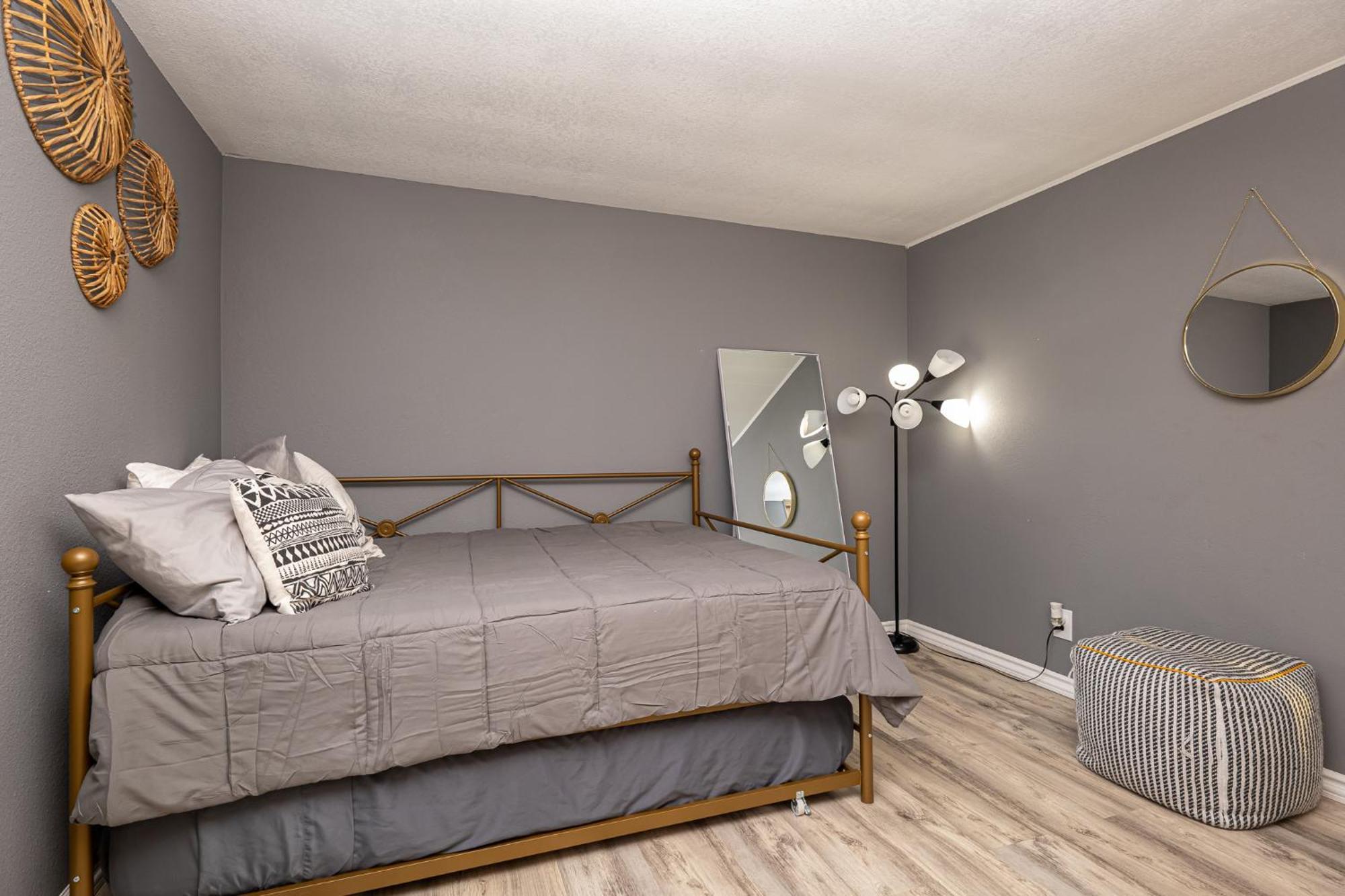Magnificent & Tranquil Home, Mountain Views , 8 Mins To Casinos & River, Fire Pit, Bbq Bullhead City Εξωτερικό φωτογραφία